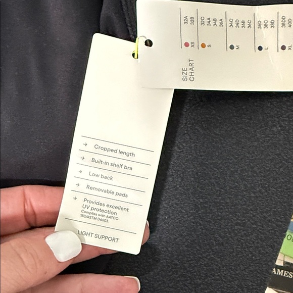 Black V-Neck Crop Top sport bra nwt - Picture 3 of 4